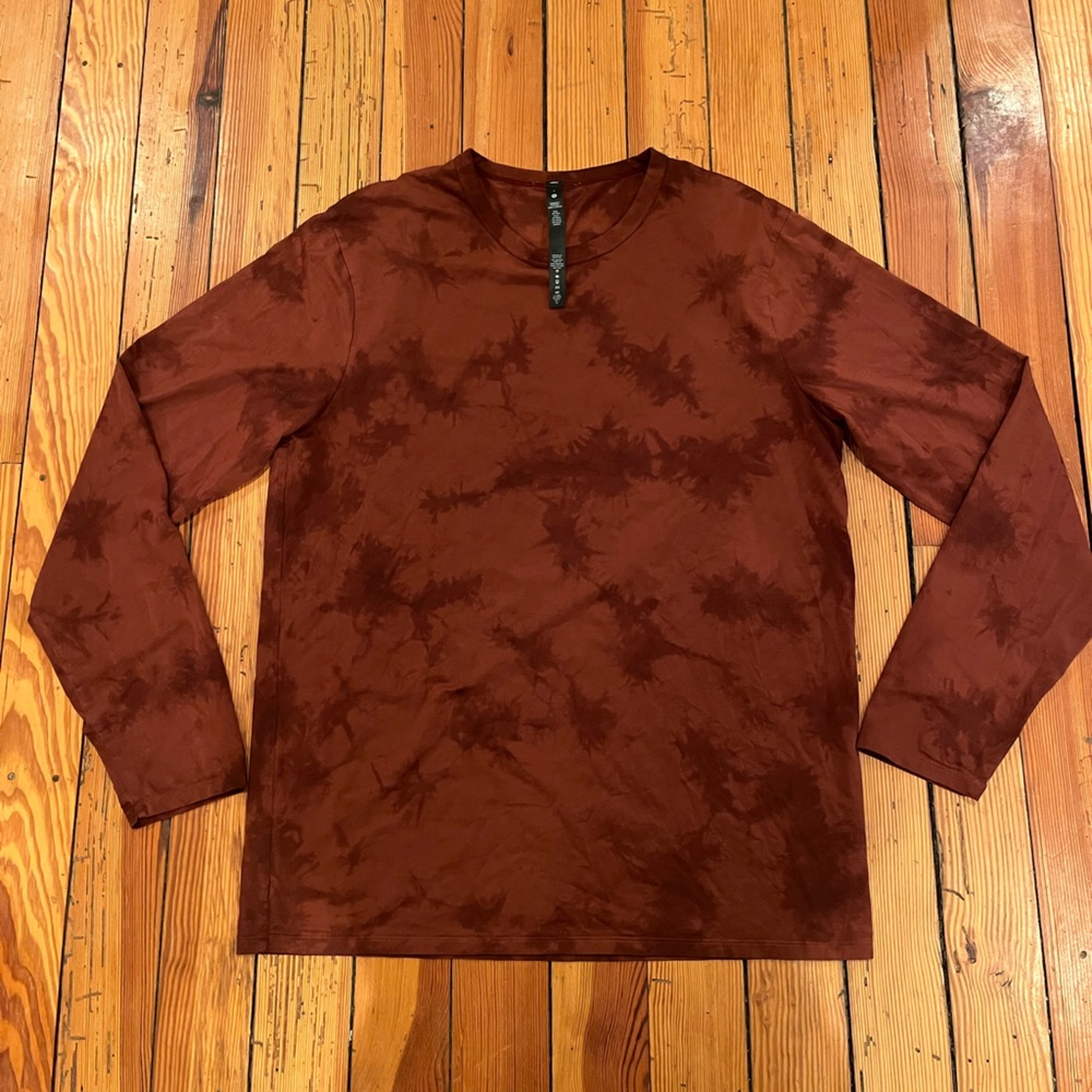 Men’s lululemon shirt